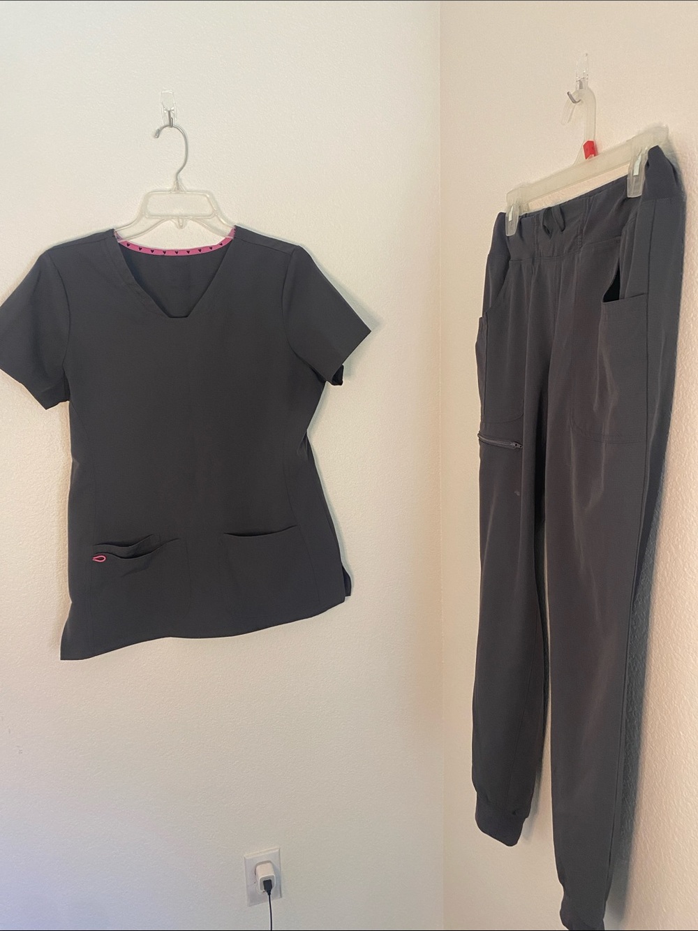 Women's Dark Gray V-Neck Scrubs Jogger Set